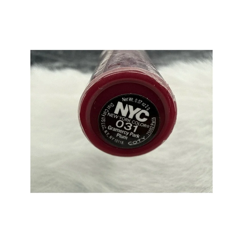 NYC City Proof 5HR Intense Lip Color 031 Gramercy Park Plum Lip Crayon New